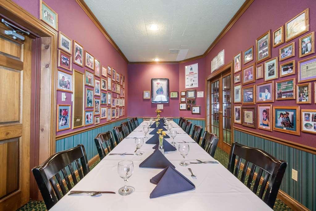 Clarion Inn - Airport University Ithaca Restaurant photo